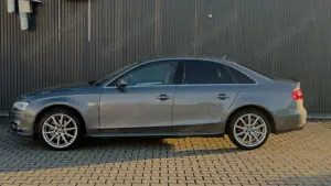 Audi A4 2.0 TDI DPF clean diesel multitronic S line Sportpaket Bild 2