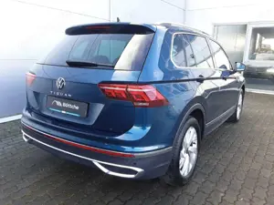 Volkswagen Tiguan Elegance 2.0 TDI Pano Navi Alcantara SHZv+h Bild 5