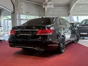 Mercedes-Benz E 350 9G Avantgarde *LED*Navi*LEDER*Klima* Bild 4