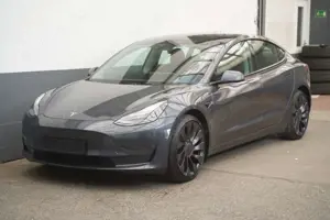 Tesla Model 3 Bild 4