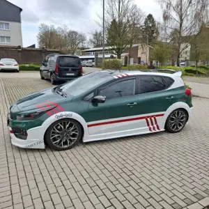 Kia Ceed / cee'd 1.6 T-GDI GT-Track Bild 5