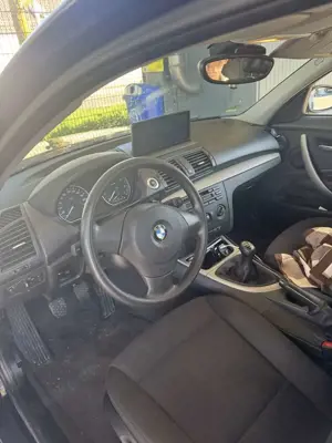 BMW 116 116i Bild 2