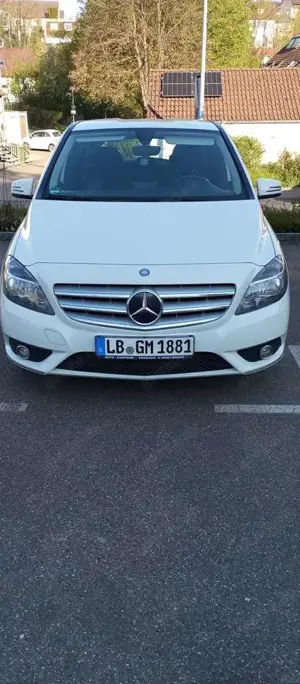 Mercedes-Benz B 180 CDI BlueEFFICIENCY Edition 1