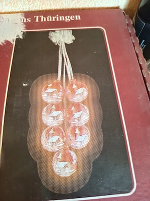 Beleuchtete weihnachtskugeln
