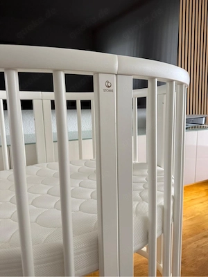 Stokke Sleepi V3 Babybett mit Matratze inkl. Erweiterung Kinderbett