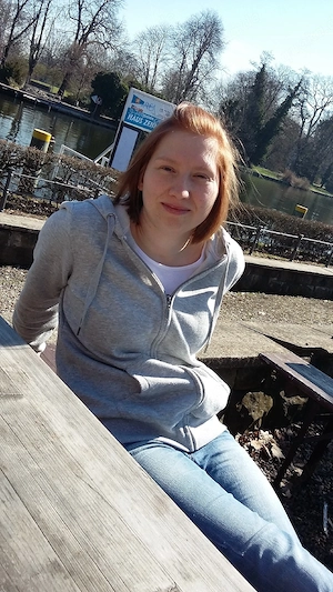 Wir suchen einen männlichen Mitspieler 