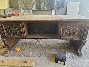antiker Schreibtisch