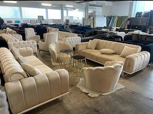 sofa Set 3-2-1-1+Elektro Kamin und Couchtisch 