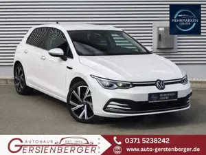 Volkswagen Golf VIII Style 1.5eTSI DSG AHK/TOTWINKEL/MATRIX