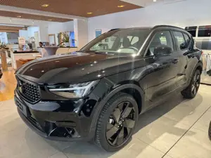 Volvo XC40 B3 Plus Black Edition DCT