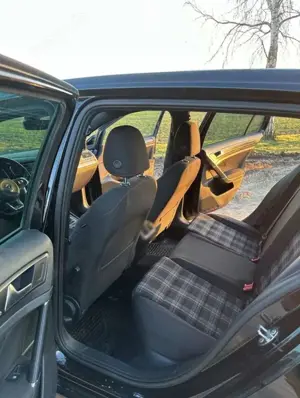 Volkswagen Golf GTI MK 7,5 DSG Virtual Cockpit Keyless RFK DynAudio Bild 5