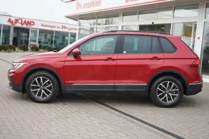 Volkswagen Tiguan 1.5 16V TSI Life DSG LED ACC Sitzheizung Bild 3