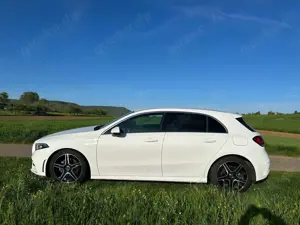 Mercedes-Benz A 180 A 180 AMG Line