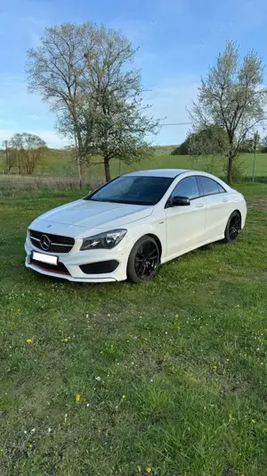 Mercedes-Benz CLA 250 4Matic 7G-DCT AMG Line