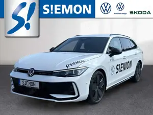 Volkswagen Passat R-line 2.0 TDI R-Line Business Premium HUD Keyless