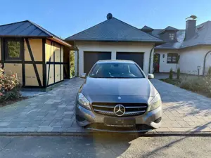 Mercedes-Benz A 200 CDI BlueEfficiency Automatik Kamera Navi