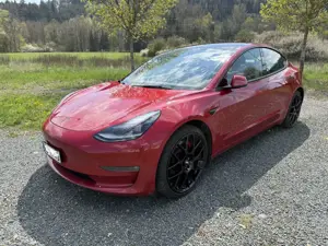 Tesla Model 3 +Batterie-Zertifikat 88% 4x4, Dual Mot, Performance