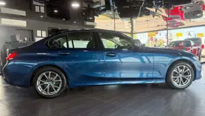 BMW 320 Bild 4
