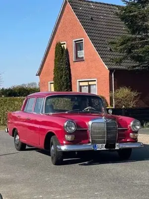 Mercedes-Benz 200