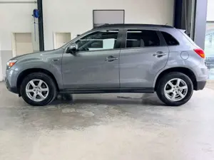 Mitsubishi ASX 1.8 DI-D Inform 2WD+1.Hand+Pano+Klima+Xenon Bild 3