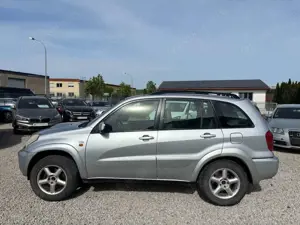 Toyota RAV 4 2.0 D-4D 4x4 Bild 2
