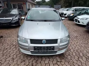 Fiat Stilo 1.6 16V Dynamic Bild 2