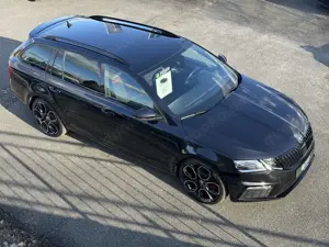 Skoda Octavia Combi RS AHK ACC LED KESSY LINK SHZ 19"