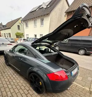 Audi TT Coupe 3.2 quattro DSG Bild 4