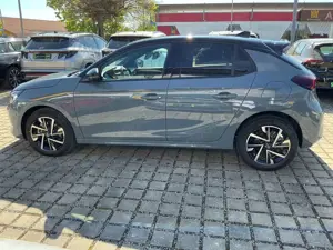 Opel Corsa F 1.2 Turbo GS ACC+LED+Navi+SHZ+Kam.+PDC Bild 5