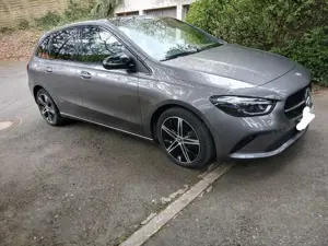 Mercedes-Benz B 200 B 200 7G-DCT Entry