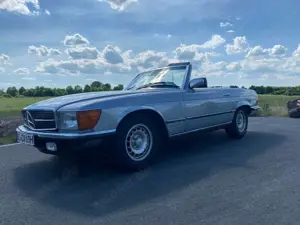 Mercedes-Benz SL 500 R 107