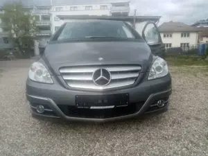 Mercedes-Benz B 200 B 200 (245.233)
