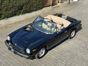 Fiat 124 Spider Leder+Sfoffverdeck+H-Kennz.