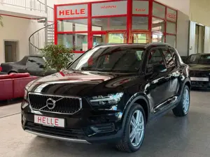 Volvo XC40 Momentum D3 2WD *LED+SHZ+NAVI+AHK*