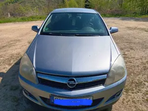 Opel Astra 1.6 GTC Coupé