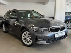 BMW 330 e xDrive 360°CAM/ACC/HIFI/LAISER/KLIMA