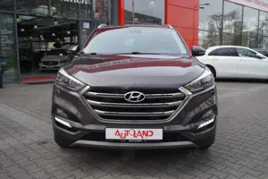 Hyundai TUCSON 2.0 CRDi 4WD LED Navi 4x Sitzheizung PDC AH Bild 3