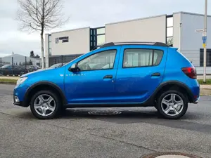 Dacia Sandero Bild 2