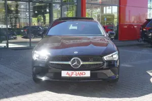 Mercedes-Benz CLA 250 e Shootingbrake BURMESTER KAMERA PANO Bild 3