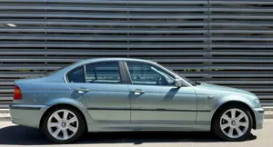 BMW 325 i Edition Lifestyle/Klima /Sitzheizung Bild 5