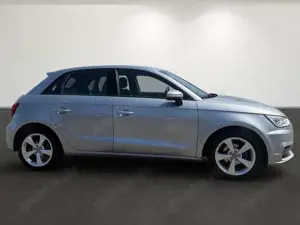 Audi A1 1.0 TSI Bild 4