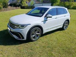 Volkswagen Tiguan Tiguan 1.5 TSI OPF DSG R-Line Garantie Matrix LED AHK