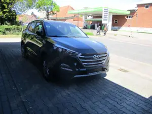 Hyundai TUCSON Intro Edition 4WD