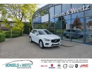 Volvo XC60 B4 MOMENTUM PRO DIESEL AWD AUTOMATIK Navi Leder Di