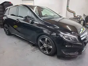 Mercedes-Benz B 220 4Matic,Alcantara,Led,AMG-Paket,Ahk,Pdc,Top