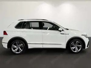 Volkswagen Tiguan TSI R-Line Digital Cockpit Pro Navi  DAB+ Bild 3