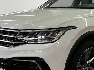 Volkswagen Tiguan TSI R-Line Digital Cockpit Pro Navi  DAB+ Bild 5