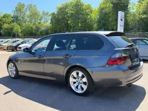 BMW 320 d Touring Panorama+SHZ+Tempomat Bild 4