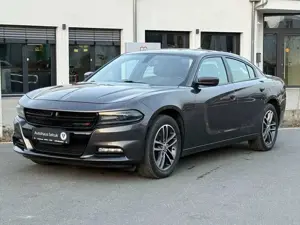 Dodge Charger 3,6 V6 AWD SXT *Glasdach*SHZ*Allrad* Bild 2