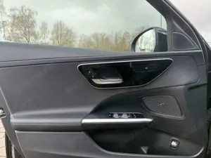 Mercedes-Benz C 200 4M T 4MATIC+AMG+NIGHT+PANO+AHK+KAMERA Bild 4